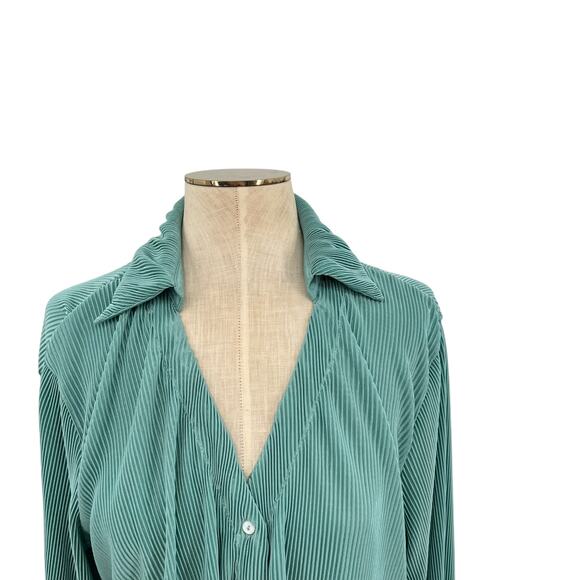 Anthropologie Dolan Lettuce-Hem Buttondown Top Pleated Flare Sleeve Blue Large - Picture 4 of 10